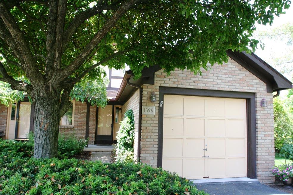 Beautiful Condo in Worthington Schools