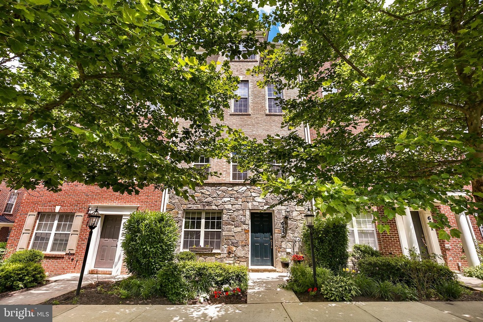 655 Pullman Place, Gaithersburg, MD 20877 - photo 1