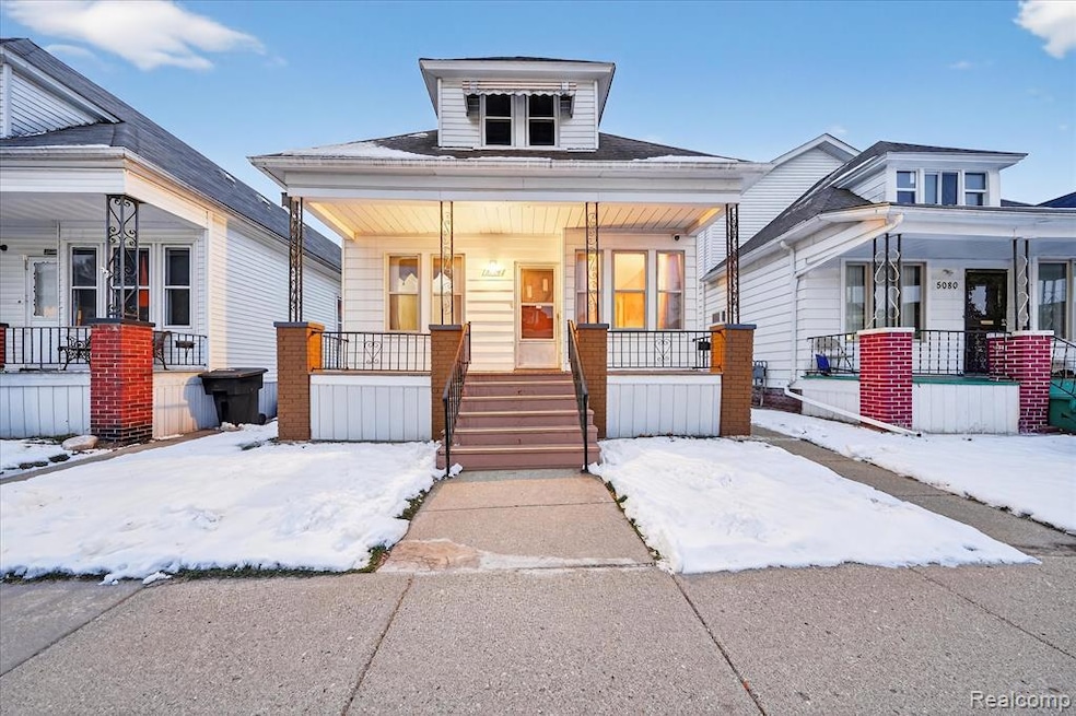 5086 Casmere St, HamtraMcK, MI 48212 - photo 1