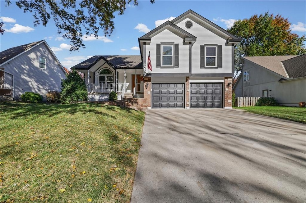 4053 SW Clipper Ln, Lees Summit, MO 64082 - photo 1