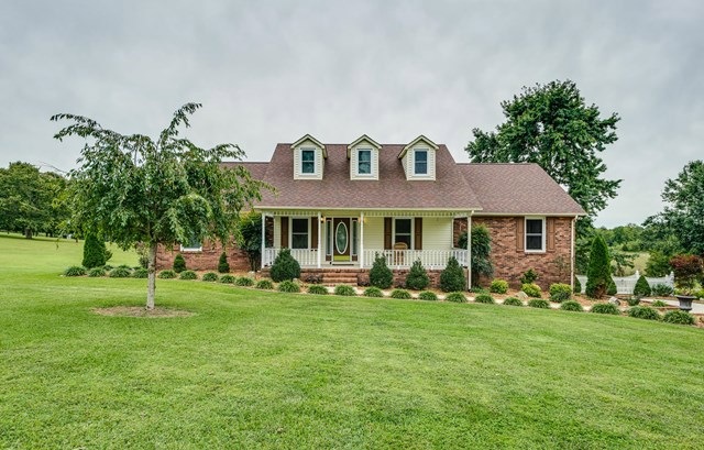 2611 Hidden Cove Rd, Cookeville, TN 38506 - photo 1