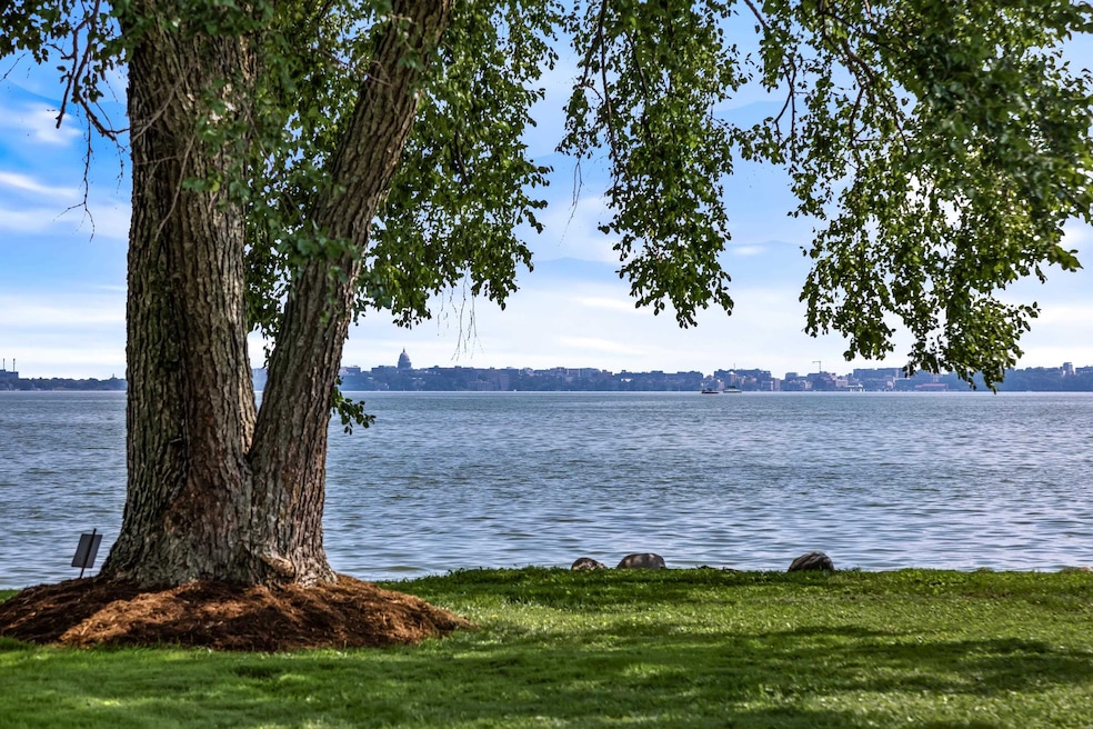 For Sale $895,000 • Co-Listing Agent