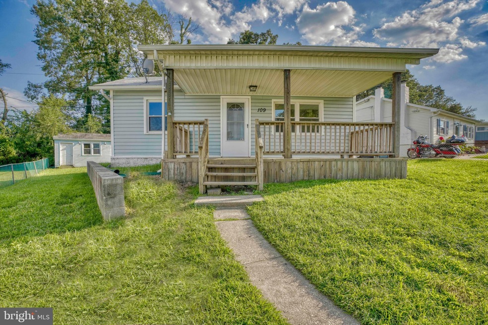 109 Compass Rd, Middle River, MD 21220 - photo 1