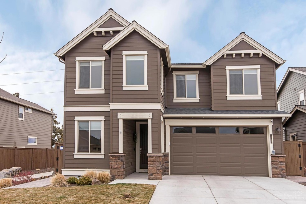 20682 NE Comet Ct, Bend, OR 97701 - photo 1