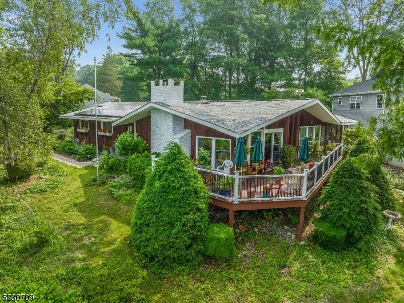 2 Crescent Dr, Lake Hopatcong, NJ 07849 - photo 1