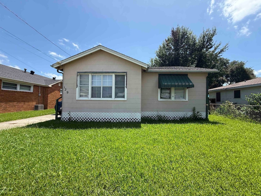 129 Louise St, Houma, LA 70363 - photo 1