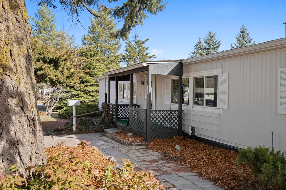 318 E 4th St, Deer Park, WA 99006 - photo 1