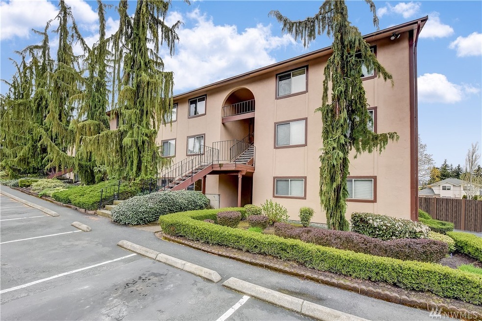 4904 81st Place SW unit 105, Mukilteo, WA 98275 - photo 1