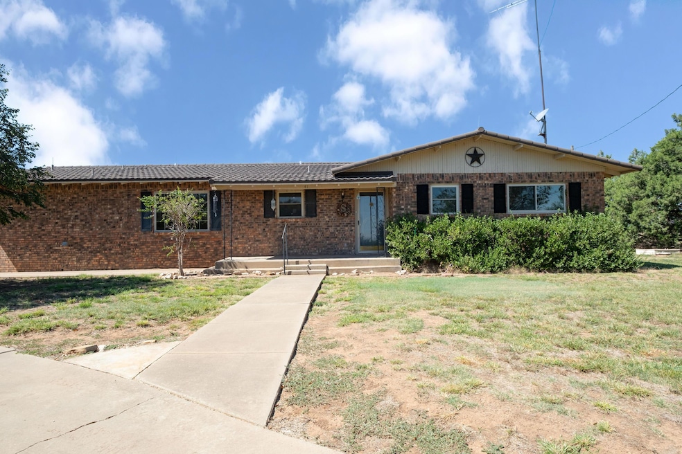 Under Contract $189,000 • Co-Listing Agent