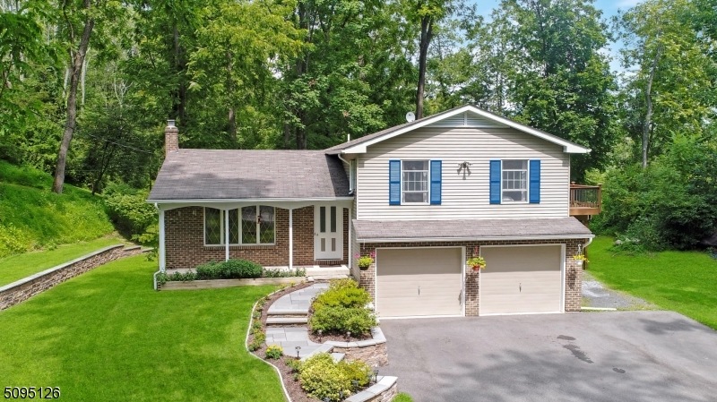 4 Ridgeway Ave, Blairstown, NJ 07825 - photo 1