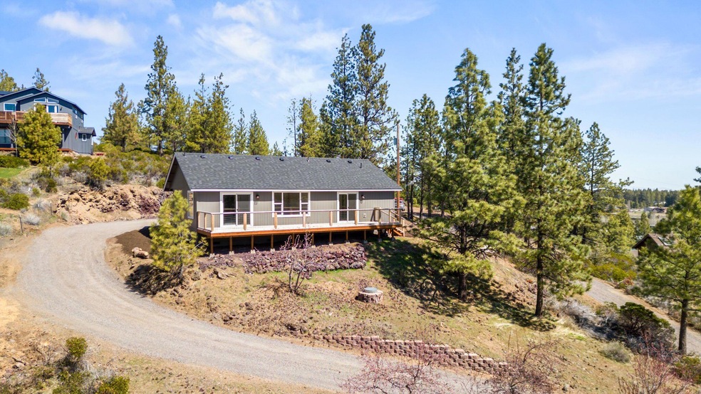 19126 Pumice Butte Rd, Bend, OR 97702 - photo 1