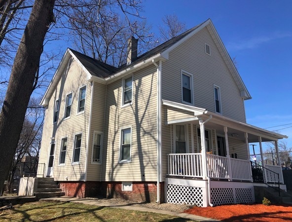 51 Uxbridge St, Worcester, MA 01605 - photo 1