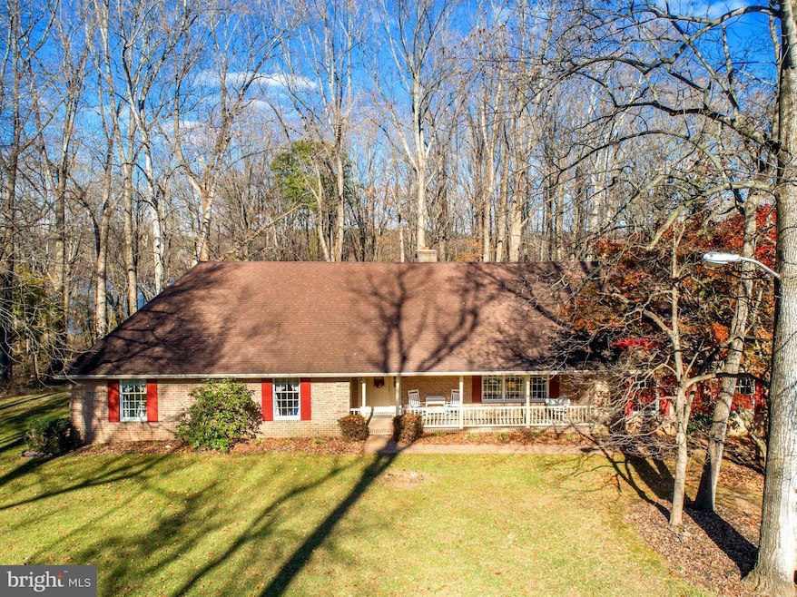 5697 Lakeside Dr, Sykesville, MD 21784 - photo 1