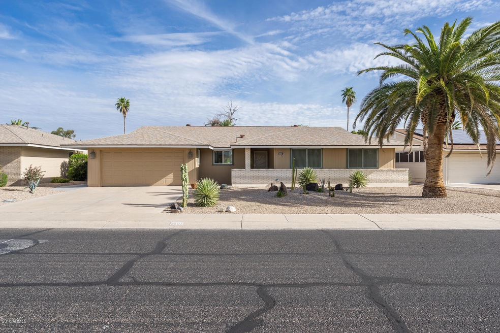 10602 W Mission Ln, Sun City, AZ 85351 - photo 1