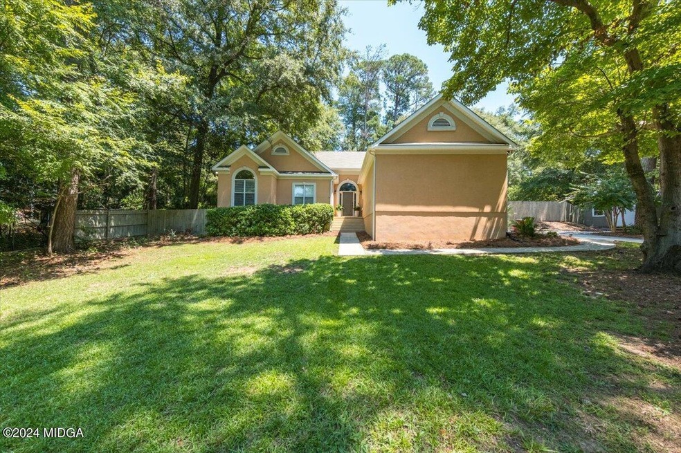 915 Nottingham Dr, Macon, GA 31211 - photo 1