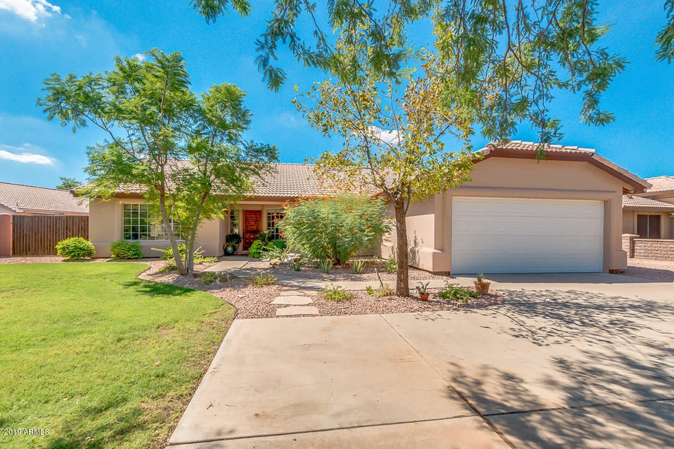 60 S Twelve Oaks Blvd, Chandler, AZ 85226 - photo 1