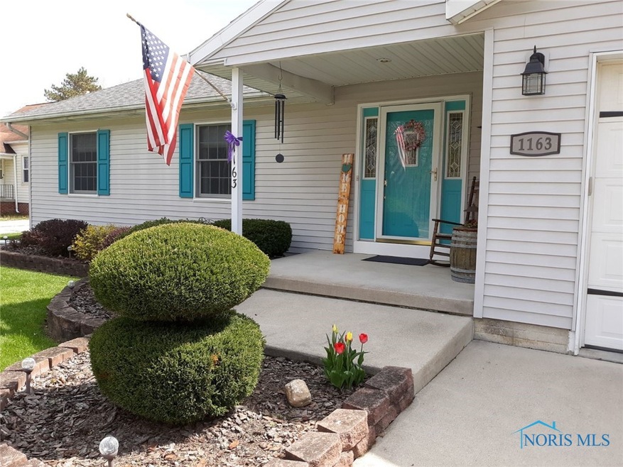 Nice Landscaping - Summer Photo