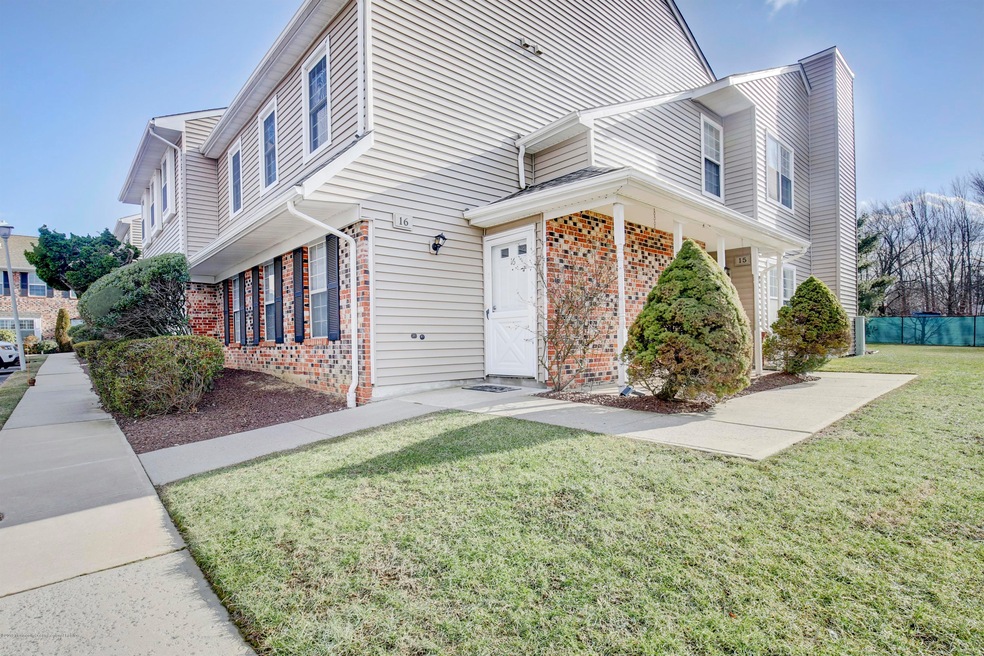 001_Front of House
