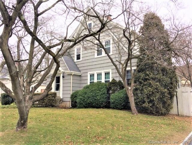 136 Fairview Ave, Fairfield, CT 06824 - photo 1