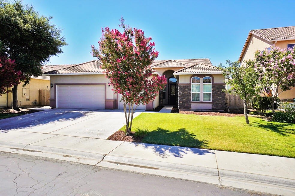 1269 Paradise Loop Lemoore 01 Front 1 Sm
