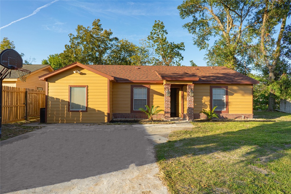 3025 Cedar Hill Ln, Houston, TX 77093 - photo 1