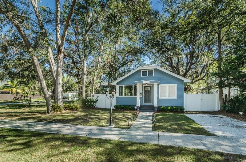1035 11th St N, Saint Petersburg, FL 33705 - photo 1
