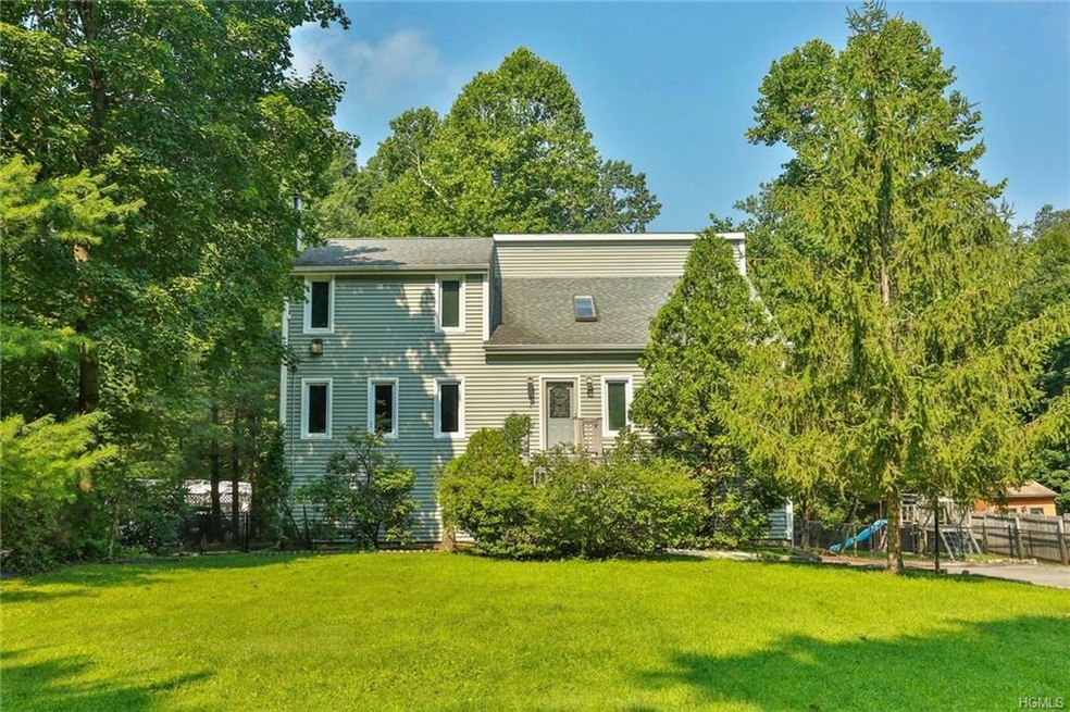 578 Westbrook Dr, Cortlandt Manor, NY 10567 - photo 1