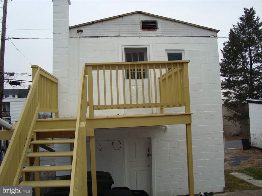 688 Market St, Lemoyne, PA 17043 - photo 1