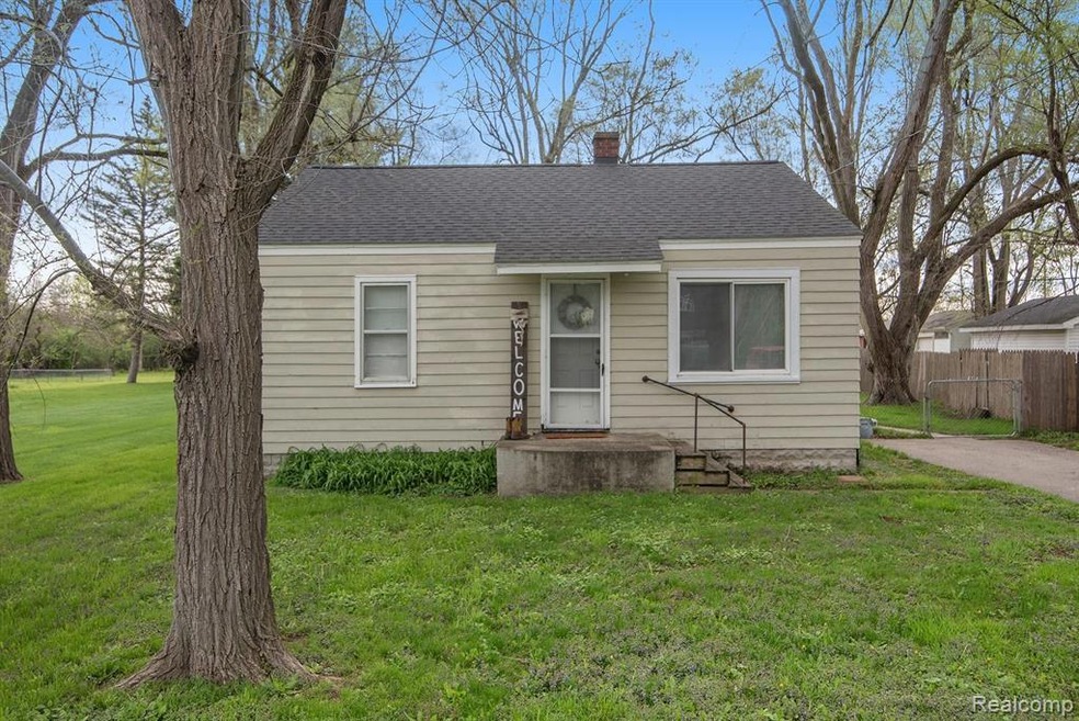 front of house close.jpg