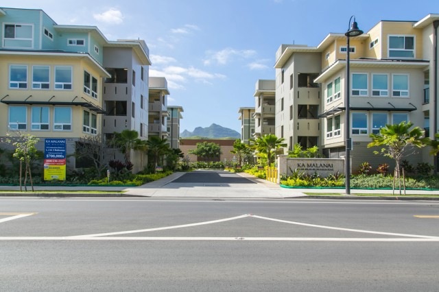 Ka Malanai at Kailua Town - location, location, lo