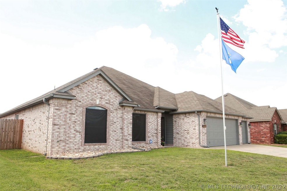 Beautiful move in ready home that offers 4 bed roo