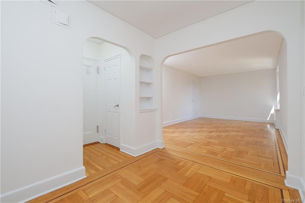 2685 Creston Ave unit 6G, Bronx, NY 10468 - photo 1