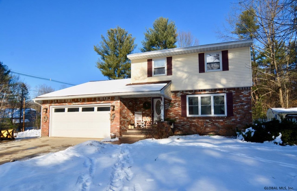 2 Pine Knoll Dr, Saratoga Springs, NY 12866 - photo 1