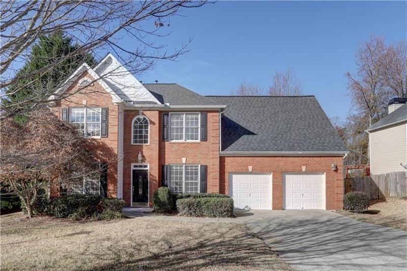Gorgeous brick front home in sought after Winthrope Park! Only a mile away from the historic Alpharetta Square! Note roof was replaced approx. 3 years ago.