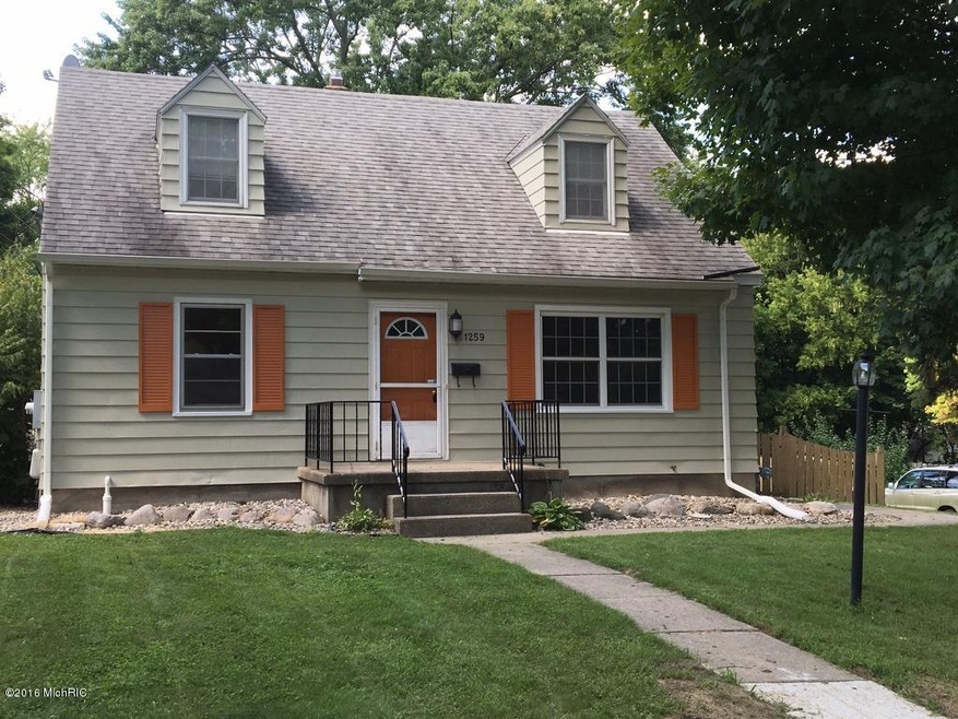 1259 Edith Ave NE, Grand Rapids, MI 49505 - photo 1