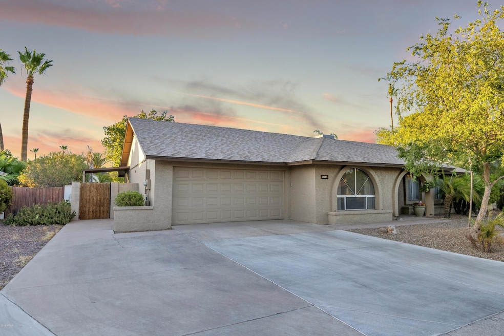 836 W Keating Ave, Mesa, AZ 85210 - photo 1