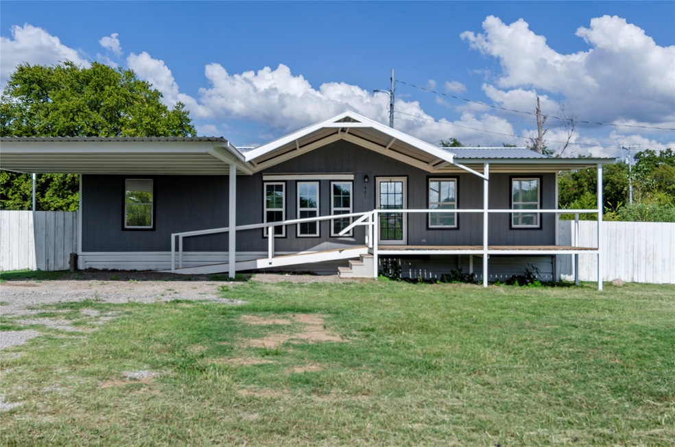 401 Barker St, Bowie, TX 76230 - photo 1