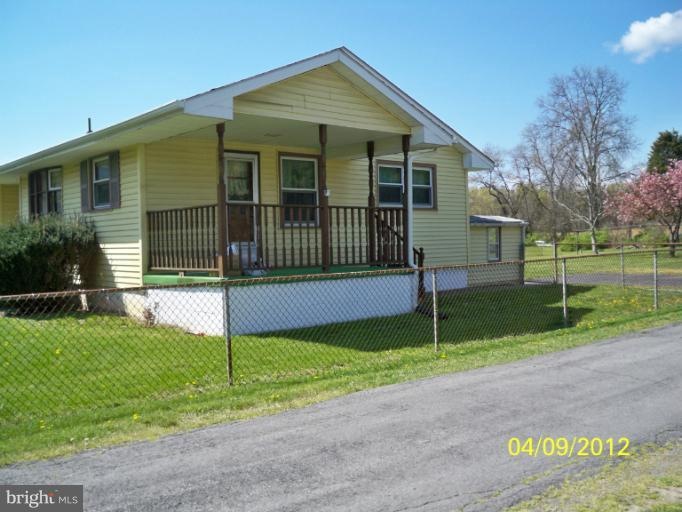 104 Fries Ln, Winchester, VA 22603 - photo 1