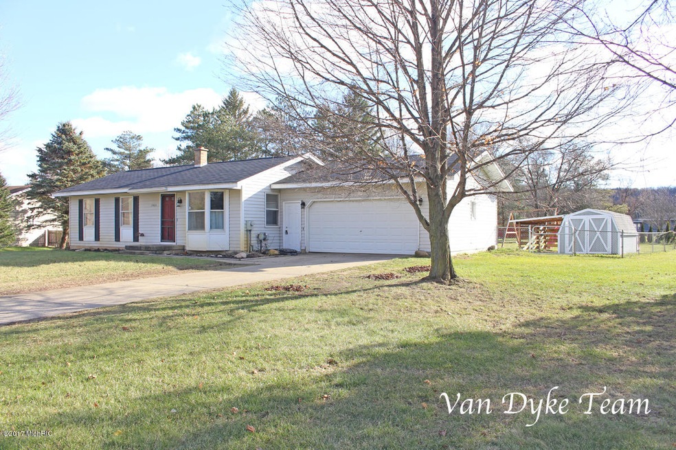 13464 Forest River Ct SE, Lowell, MI 49331 - photo 1