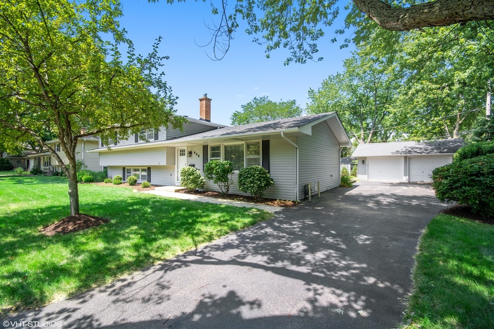 409 W Gartner Rd, Naperville, IL 60540 - photo 1