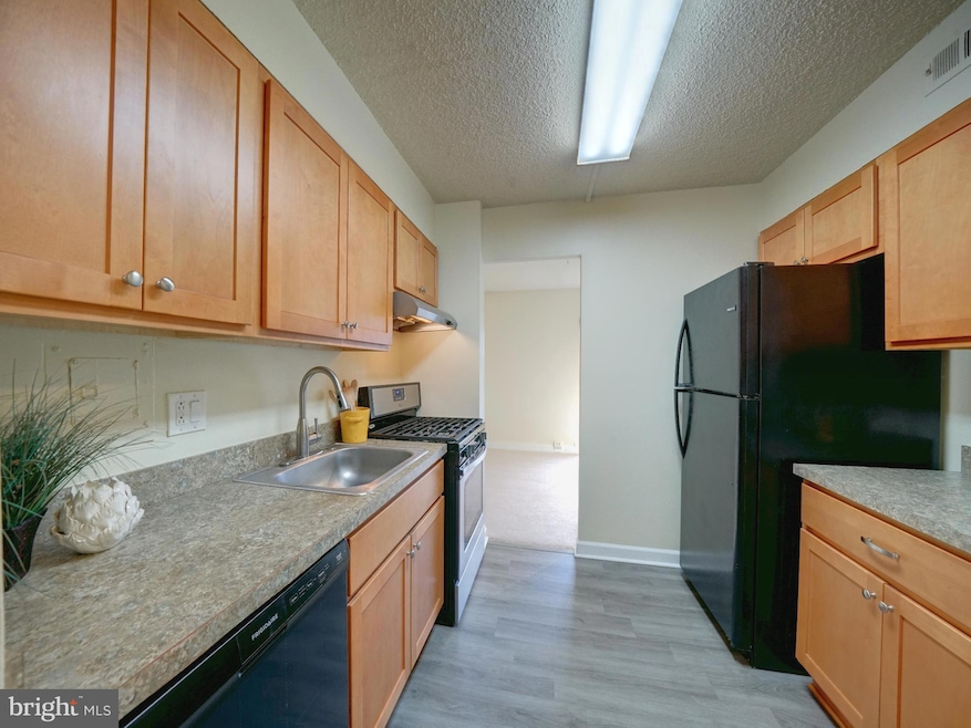 Sold $165,000 • Co-Listing Agent