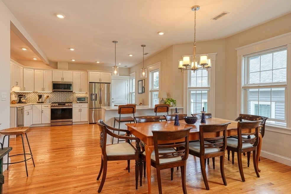 125 Marshall St unit 2, Watertown, MA 02472 - photo 1