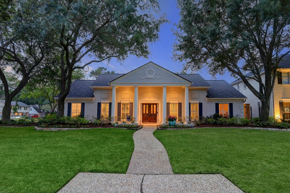 13303 Myrtlea Dr, Houston, TX 77079 - photo 1