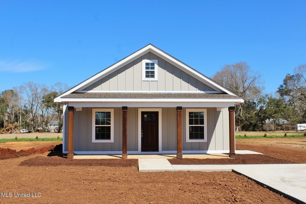 159 Ridge Ln, Lucedale, MS 39452 - photo 1