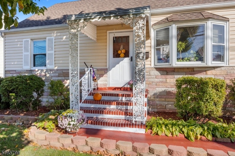 310 N 13th Ave, Manville, NJ 08835 - photo 1