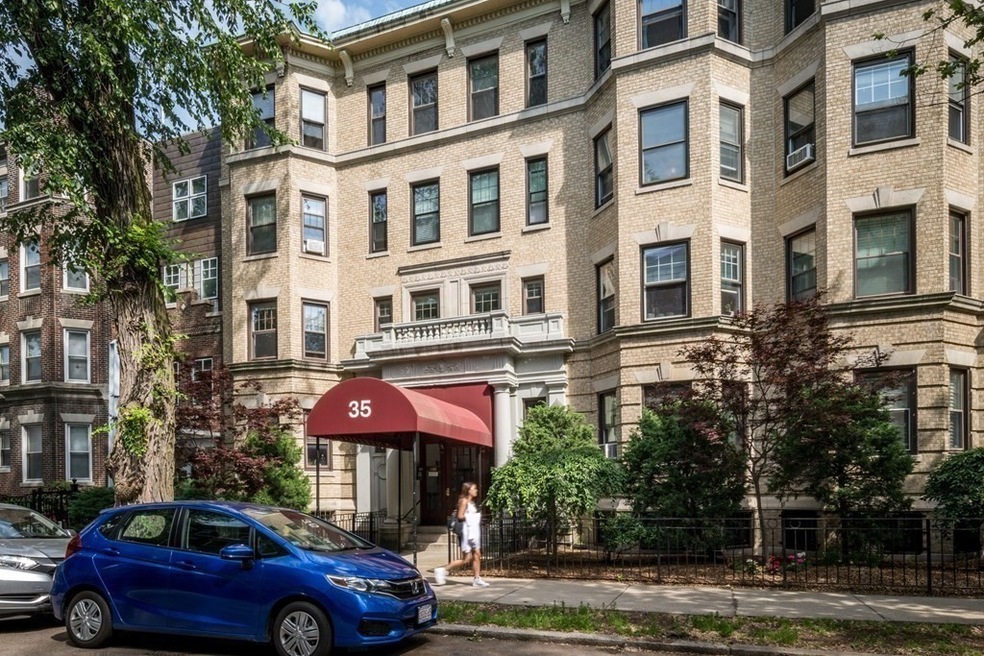 35 Queensberry St unit 18, Boston, MA 02215 - photo 1