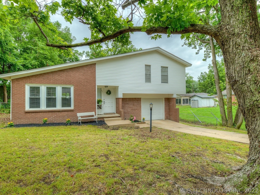 401 E Fort Worth St, Broken Arrow, OK 74012 - photo 1