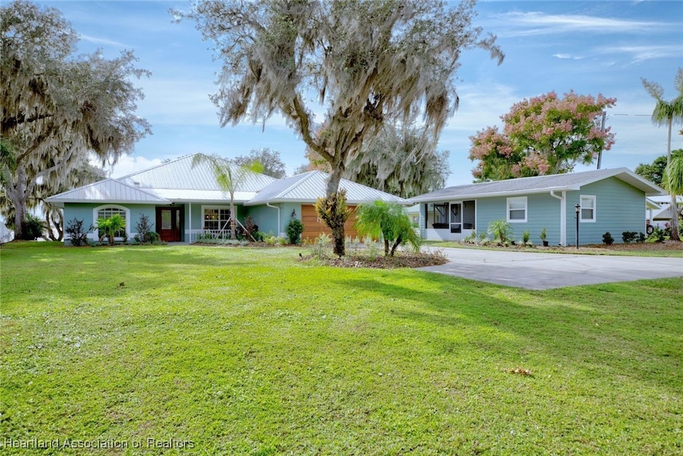 364 Lake June Rd, Lake Placid, FL 33852 - photo 1