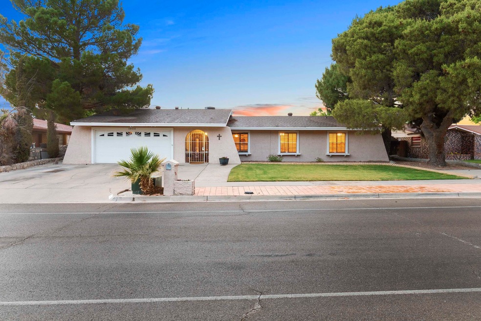 10651 Janway Dr, El Paso, TX 79935 - photo 1