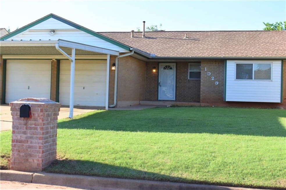 Welcome home! Notice the exterior convenience feat
